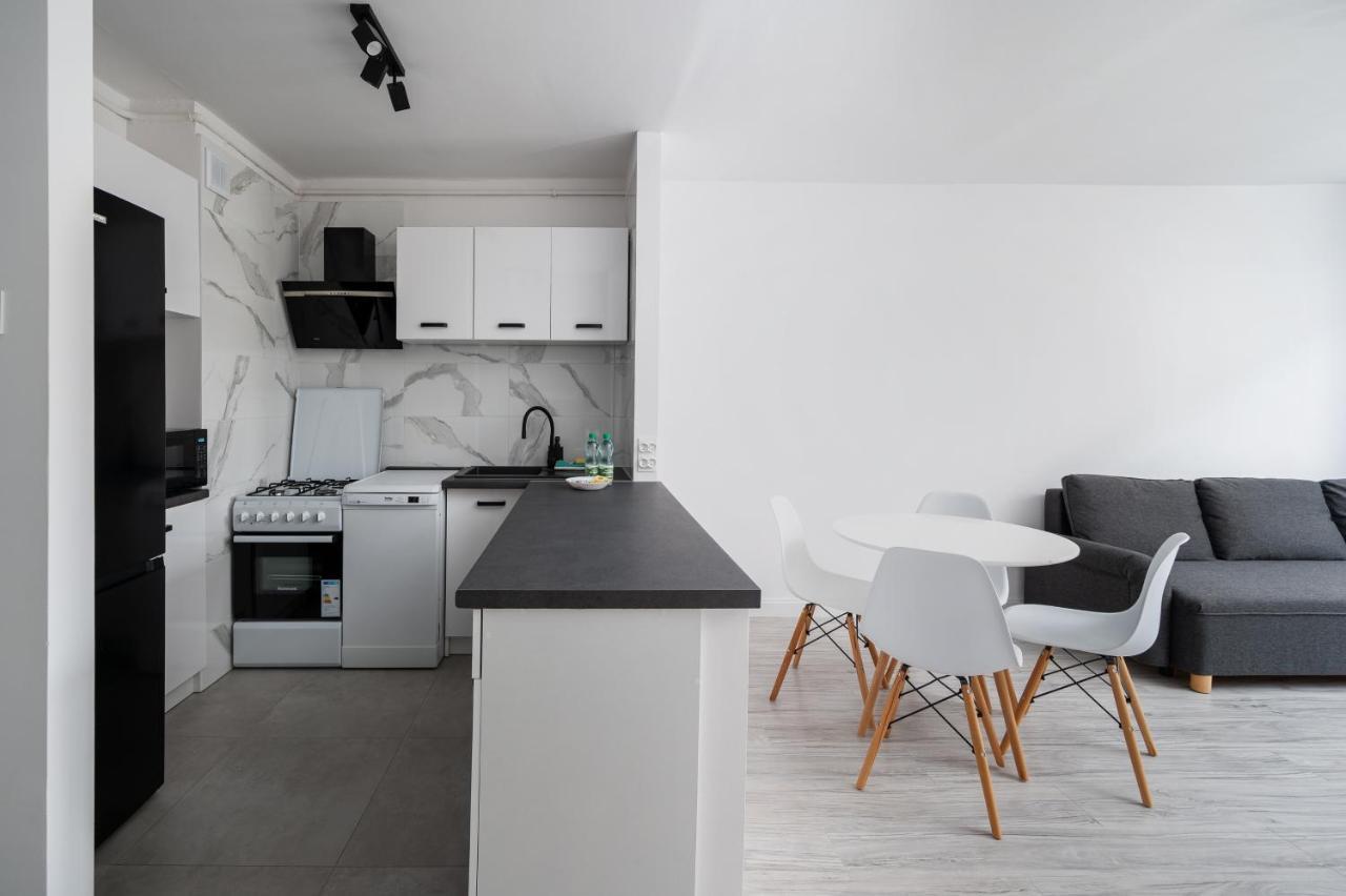 Wierzbno Modern Apartment วอร์ซอ ภายนอก รูปภาพ